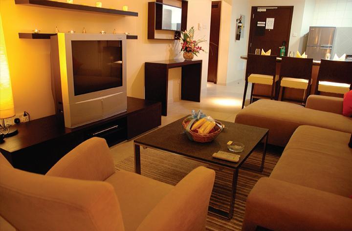 דובאי Lotus Grand Hotel Apartments מראה חיצוני תמונה