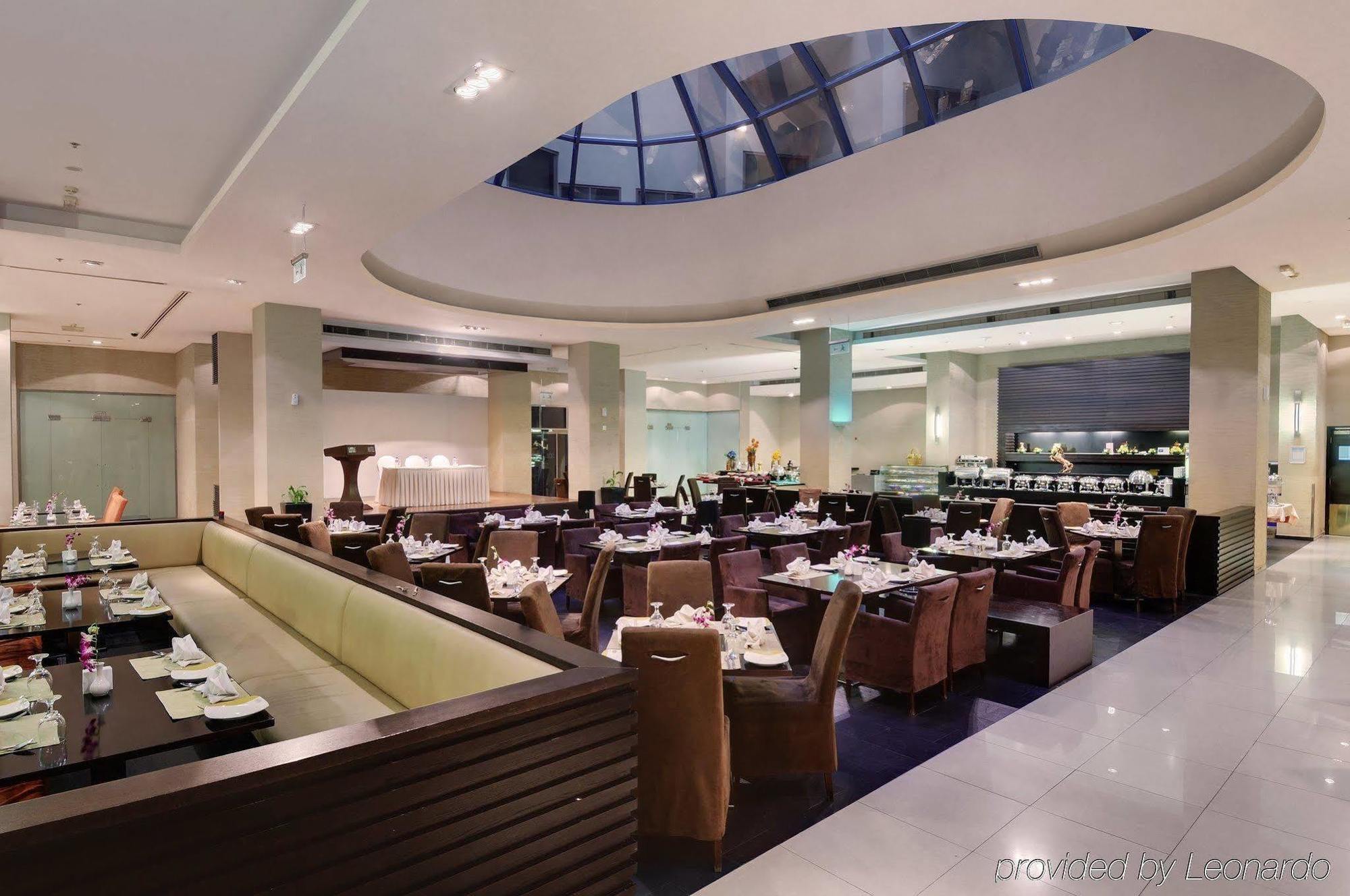 דובאי Lotus Grand Hotel Apartments מראה חיצוני תמונה